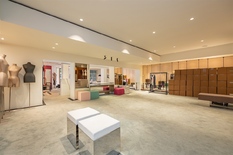 ANTWERPEN - Bij Meir & Keyserlei: Exclusief handelspand op toplocatie!

BESCHRIJVING:

Deze voormalige bioscoop was jarenlang de luxueuze boetiek SN3, een gevestigde waarde in het Antwerpse.
De winkel heeft een ingang via de Frankrijklei en ook via d