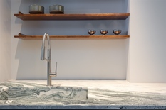 ANTWERPEN - Botanic: Luxuriously renovated flat with 2 bedrooms, 2 bathrooms, terrace and garage box. 

This exceptional flat is located on the 4th floor of a beautiful building.
The flat underwent a total renovation with high-quality materials.
One