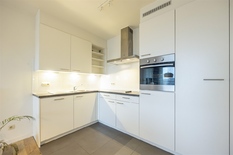ANTWERPEN - Bij Park Spoor Noord: Instapklaar appartement  met 1 slaapkamer, ruim terras en parking. EPC label A.

Modern appartement (ca 51 m2) gelegen op de 4° verdieping van een goed onderhouden gebouw, nabij het bruisende Eilandje en Park Spoor Noo