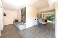 WILRIJK - Park Den Brandt: Prachtige luxevilla op 1.101m² met 5 slaapkamers en 3 badkamers op topligging.

Op enkele stappen van het park, ontdekken we deze unieke, moderne woning, ingericht met de meest hoogwaardige materialen.

BESCHRIJVING:

Gel