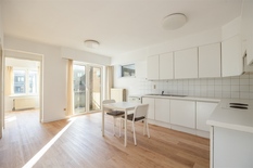 ANTWERPEN - Tussen Hopland en Meir: Dakappartement met maar liefst 30m² aan zonneterrassen, op topligging.
 
Dit appartement bevindt zich in het centrum van de stad, tussen de Meir en Hopland, in het meest bruisende gedeelte van het Antwerpse stadscent