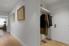 WILRIJK-ANTWERPEN: Den Brandt/Nachtegalenpark: Superb, volledig gerenoveerd appartement op toplocatie (ca 240m² ) met 4 slaapkamers + terrassen en 2 garages.
 
Dit prachtig appartement is gelegen op de 2° verdieping van een stijlvolle en zeer gegeerde
