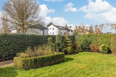 BERCHEM - Pulhof: Projectvilla op een perceel van 762m² in gegeerde villawijk 

Indien u op zoek bent naar een bouwgrond voor de bouw van een nieuwbouw villa, dan is dit een ideale opportuniteit. 
In de Antwerpse zuidrand, waar bouwgronden schaars zij