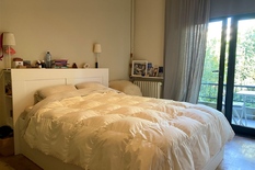 BERCHEM - Ringlaan 23 - Mooi en instapklaar appartement (ca 118 m2) op topligging met 2 slaapkamers en terras zowel voor- als achteraan.

BESCHRIJVING :

Aangenaam appartement met twee terrassen gelegen op de 1° verdieping van een verzorgd en rustig 
