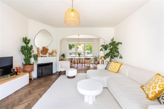 WILRIJK - Parc Den Brandt : Belle maison rénovée, prête à être emménagée, avec garage et beau jardin. Score PEB C.

Ce bijou se trouve dans un emplacement de choix, à distance de marche des parcs Den Brandt et Nachtegaelenpark.
Proche de toutes