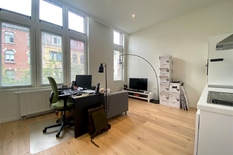 WILRIJK - Near Park Den Brandt: Pleasant 1-bedroom flat in a renovated townhouse.

DESCRIPTION:

The flat is located on the 1°floor and comprises :

Spacious and bright living space.
Open, fully installed kitchen with all necessary appliances.
On