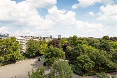 ANTWERPEN - Stadspark: Uitzonderlijk luxeappartement van ca 375m² met 6 slaapkamers, 5 badkamers, terras en 2 autostaanplaatsen.
 
BESCHRIJVING:
 
Dit subliem appartement is gelegen op de 8° verdieping van een verzorgd gebouw en geniet van prachtige