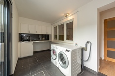 BERCHEM - Fruithof: Spacious house with 5 bedrooms and south-west facing garden.