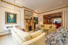 ANTWERP - Expo: Beautiful half-open house with 3 bedrooms, 2 bathrooms, garden, elevator and driveway with garage