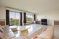 ANTWERP - Stadspark: Pleasant and bright flat with 2 bedrooms, beautiful views over the park and indoor car parking space. EPC label C.