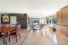 WILRIJK: Luxurious villa on 1,754m² with 6 bedrooms, 3 bathrooms, practice and double garage. EPC label B.