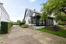 WILRIJK - Grens Edegem/Kontich: Villa met 4 slaapkamers op 3.276m² grond, met groot magazijn 540m² en garage 