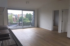 WILRIJK - Bij Park Den Brandt: Volledig gerenoveerd appartement met 2 slaapkamers en zuid-gericht terras.