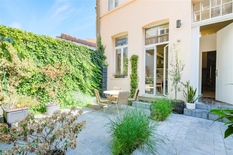 SAINT-GILLES  – Rue de la Croix de Pierre: Beautiful rear house with 3 bedrooms, 2 bathrooms and city garden.