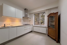 WILRIJK  - Dennenlaan: Very residential location, ready-to-move-in ground floor flat with 3 bedrooms, garden and garage box.