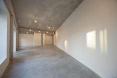 WILRIJK - Den Brandt: Completely renovated commercial ground floor of approx. 95m² next to Maison Guiette by Le Corbusier.