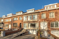 WILRIJK - Park Den Brandt: Stijlvol ingerichte woning met 4 slaapkamers, ruime tuin en inpandige garage