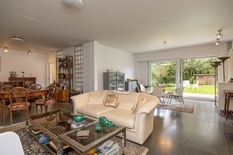 WILRIJK - Near Park Van Eeden : Spacious, bright and quietly located ground-floor flat with very large garden. EPC label B.