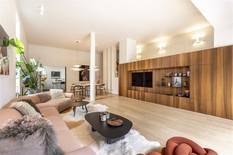 WILRIJK - Elsdonk: Luxurious and spacious villa with 5 bedrooms and 4 bathrooms, high-quality finish in the sought-after Elsdonk neighbourhood. EPC label C.