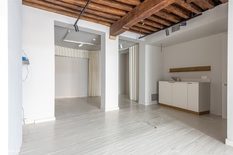 ANTWERPEN - Wilde Zee: Volledig gebouw met commercieel gelijkvloers op toplocatie in het centrum van Antwerpen