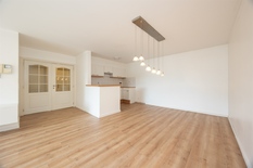 WILRIJK - Laarstraat: Beautiful flat with 2 bedrooms, 2 terraces and garage box.