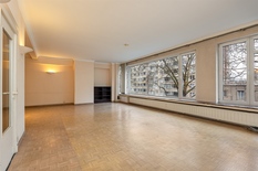 ANTWERPEN -  Mechelsesteenweg: Licht en ruim appartement met 3 slaapkamers, 2 badkamers en 2 terrassen. EPC label - C. 

Op deze uitzonderlijk gunstige en gegeerde locatie, met een vlotte verbinding naar het stadscentrum, nabij parken en openbaar vervoe