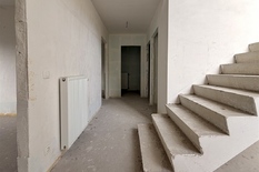 ANTWERPEN - Harmonie: Ruim casco duplexappartement (195m²) met terras.
