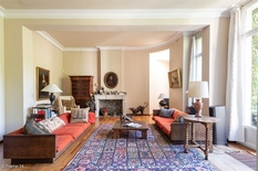 ANVERS - Près du Oudaan et de la Mechelseplein : Exceptionnelle maison de maître de style néoclassique au cœur de la ville, avec une façade de 17 m de large, une piscine intérieure couverte, un garage intégré et un jardin orienté sud. Score PEB-B