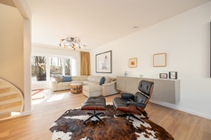 WILRIJK – Spoorweglaan 231 – Ready-to-move-in house with garage, spacious storage room and EPC label A.

This fully renovated house (2017) combines modern living comfort with extensive technical equipment. Thanks to the high-quality renovation, good