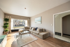 WILRIJK - Park Den Brandt: Stijlvol ingerichte woning met 4 slaapkamers, ruime tuin en inpandige garage