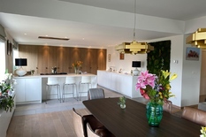 ANTWERP/WILRIJK - Park Den Brandt: Luxurious and spacious corner flat of approx. 210m² with 3 bedrooms, a beautiful terrace and a garage.
DESCRIPTION:
Exceptional corner flat of approx. 210m² situated on the 6th floor of a sought-after building o