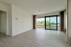 ANTWERP - Louise Marie Residence: New, bright two-bedroom corner flat with a spacious terrace and parking space.

New-build flat of approx. 81 m² on the 6th floor, situated on Desguinlei in the beautiful “Louise-Marie” residence. 
It enjoys an ide