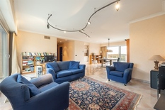 BERCHEM - Fruithoflaan : Superbe penthouse avec 3 chambres, 2 salles de bains, 155 m² de terrasses et garage. Score PEB C.