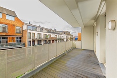ANVERS - Zuid : Appartement rénové avec goût, comprenant 3 chambres, 2 salles de bains et une grande terrasse
DESCRIPTION :
Cet appartement est situé dans un quartier très prisé de 't Zuid. Il a été rénové avec beaucoup de soin.
Le hall d