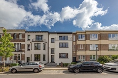 WILRIJK - Park Den Brandt: Recently renovated property suitable for co-housing.
DESCRIPTION:
Move-in ready property; first occupancy after quality renovation. Ideal location near Park Den Brandt, shops and hospitals.
Very easy access by public tra