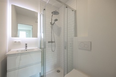 WILRIJK - Park Den Brandt: Recently renovated property suitable for co-housing.
DESCRIPTION:
Move-in ready property; first occupancy after quality renovation. Ideal location near Park Den Brandt, shops and hospitals.
Very easy access by public tra