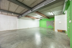 Antwerpen - Lange Herentalsestraat : Grote opslagruimte van 224 m² in het centrum van Antwerpen
Op een centrale locatie in het centrum van Antwerpen bevindt zich deze ruime opslagruimte van in totaal ca. 224 m², met directe toegang aan de straat en ver