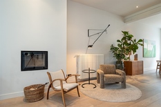 ANTWERPEN - Harmonie: Montebellostraat : Prachtige gerenoveerde luxewoning met ruime tuin, 5 slaapkamers en 4 badkamers op 326m².
BESCHRIJVING:
De woning werd in 2017 volledig gerenoveerd met hoogwaardige materialen.
Gelegen in een rustige eenri