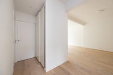 ANTWERP - Expo: Fully renovated 2-bedroom flat with spacious terrace. EPC - B
Located on the 2° floor of a small building without lift, this flat was completely renovated with high-quality materials.
Very quiet location in the residential Expo distri