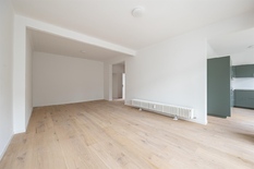 ANTWERP - Expo: Fully renovated 2-bedroom flat with spacious terrace. EPC - B
Located on the 2° floor of a small building without lift, this flat was completely renovated with high-quality materials.
Very quiet location in the residential Expo distri