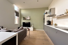 WILRIJK -Park Den Brandt: Appartement met 1 slaapkamer in een gerenoveerde herenwoning.

BESCHRIJVING:
Dit aangename appartement is gelegen op de 2° verdieping van een gerenoveerde herenwoning, op een uitstekende locatie nabij Park Den Brandt.
De lee