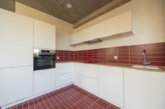 WILRIJK - Den Brandt : Exclusief, volledig gerenoveerd appartement met 2 slaapkamers en terrassen in gegeerde villa-wijk.