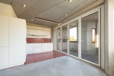 WILRIJK - Den Brandt : Exclusief, volledig gerenoveerd appartement met 2 slaapkamers en terrassen in gegeerde villa-wijk.